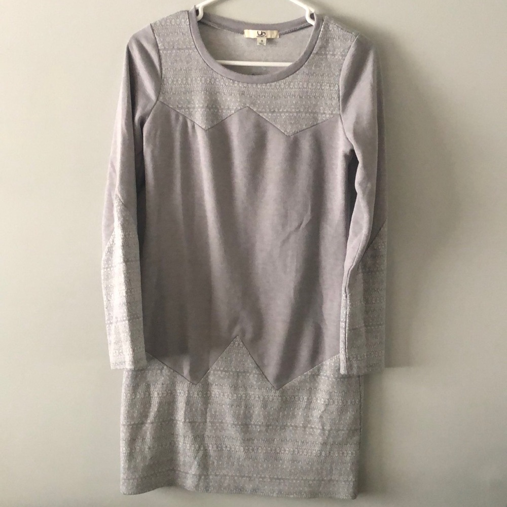 Boutique UA Los Angeles Long Sleeve Chevron Dress